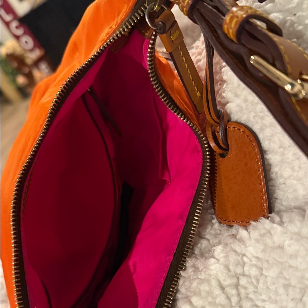 Dooney & Bourke Orange Shoulder Bag - Picture 4 of 12